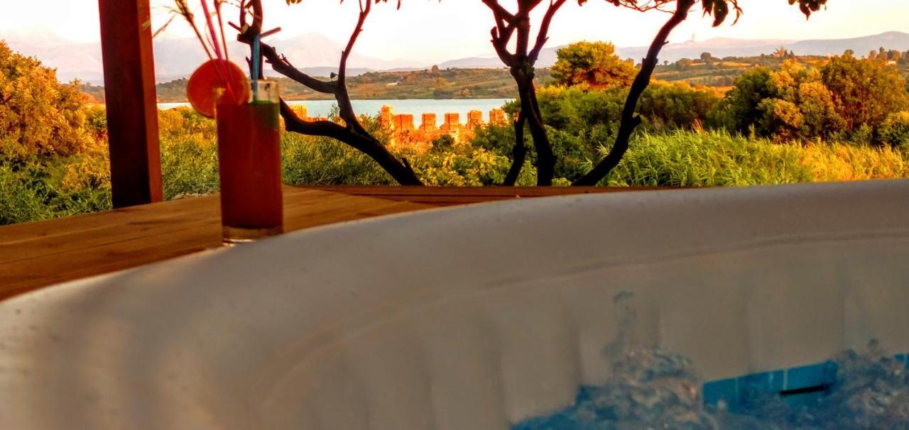 The Elysian At Nicopolis Jacuzzi Lägenhet Nikopolis Exteriör bild